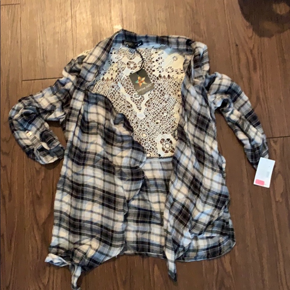 Black and white lace flannel
